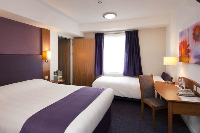 Premier Inn Kilmarnock Eksteriør bilde
